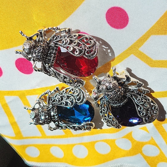 🪰 Brand new XL fly brooch - Picture 2 of 13